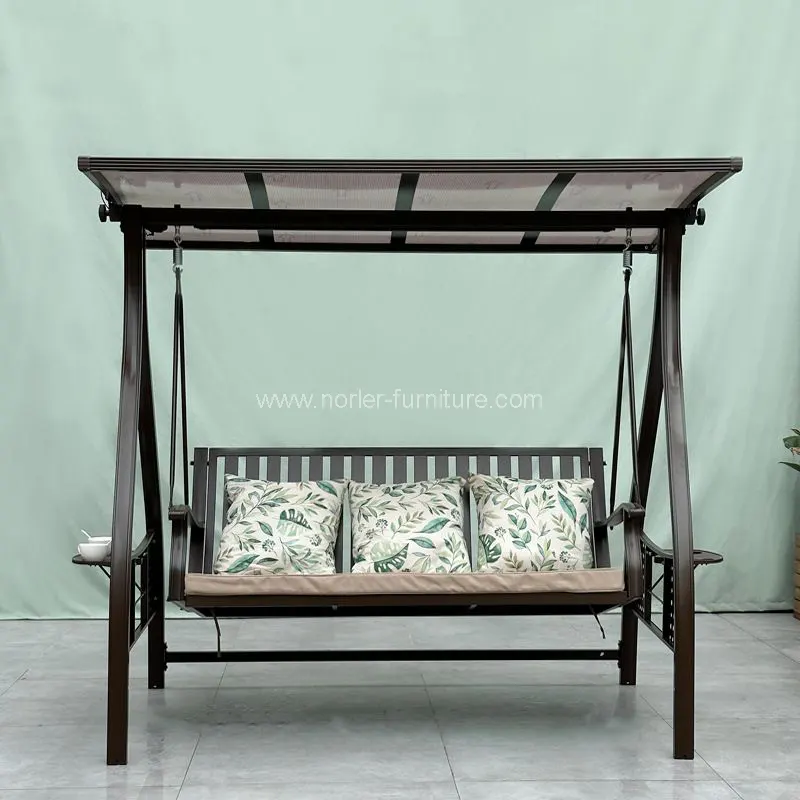 Що робить підвісне крісло для вулиці ідеальним вибором для відпочинку на природі