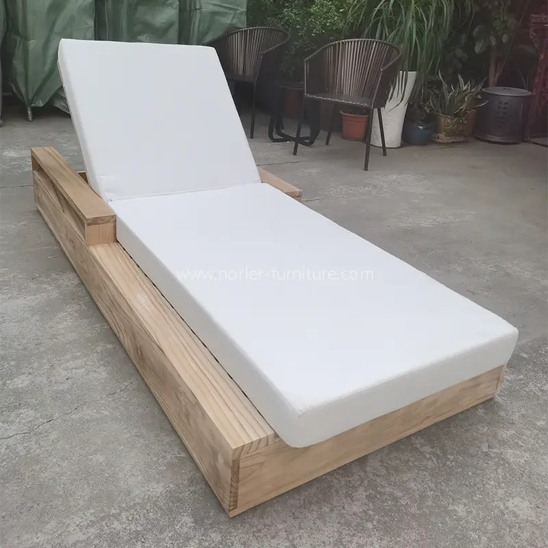Outdoor Luxury Waterproof Teak Wood Sun Lounger